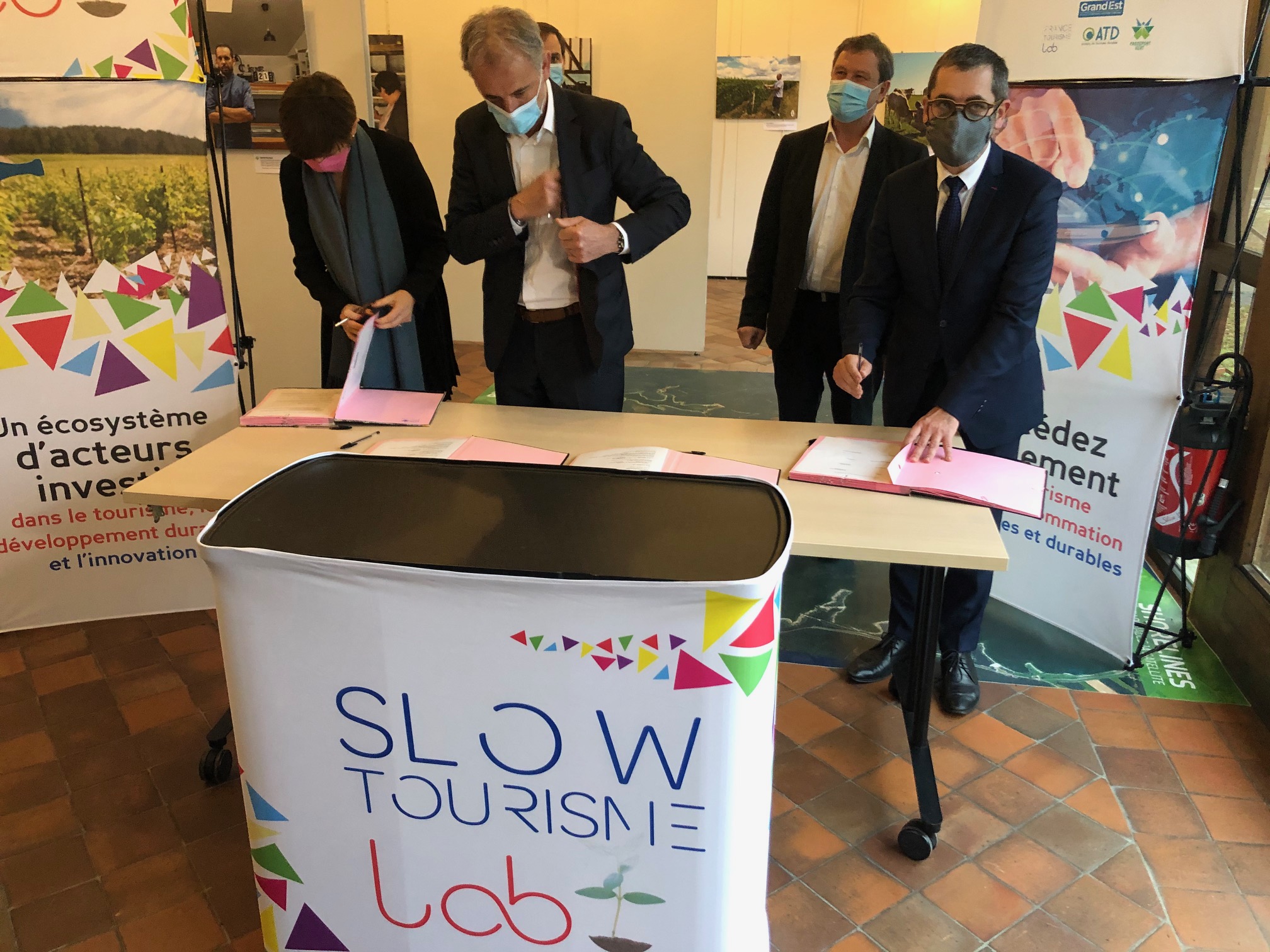 Signature convention FPNRF Slow Tourism Lab 06-01-2021