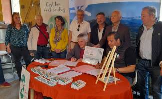 Signature convention partenariat Nòu Ariège Pyrénées et Valeurs Parc