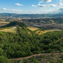 PNR Grands Causses- Panorama de Rougier de Camares depuis Montaigut